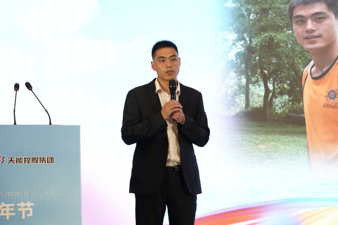 才聚亚博体育
智创未来|亚博体育
青年这样过五四_1c7e971d.png